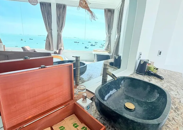 Bay View & Mui Ne